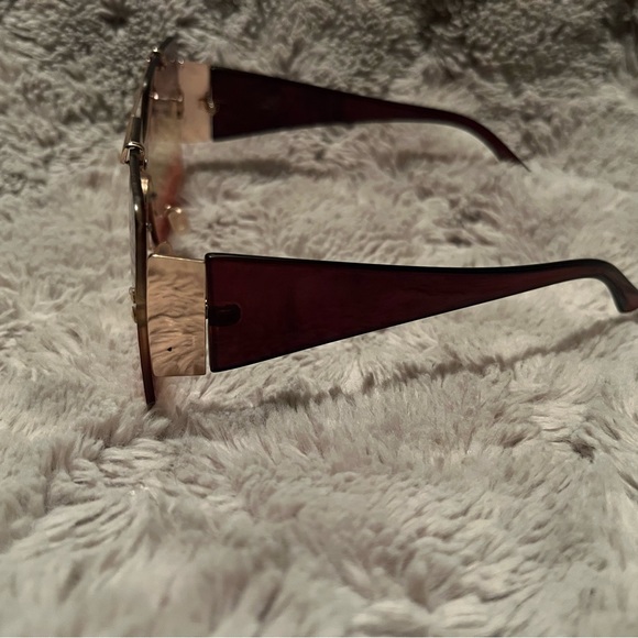 🌅XL TINTED SHADE SUNGLASSES🌅 - Picture 2 of 3